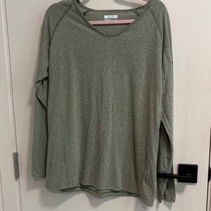 Columbia Olive Green Heathered Long Sleeve V-Neck Top